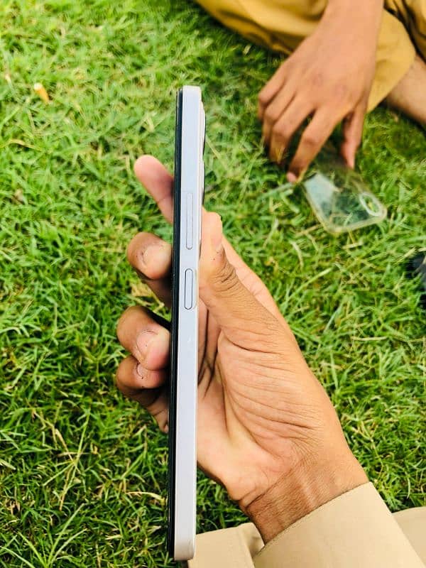 vivoY19s  condition 10/10 2