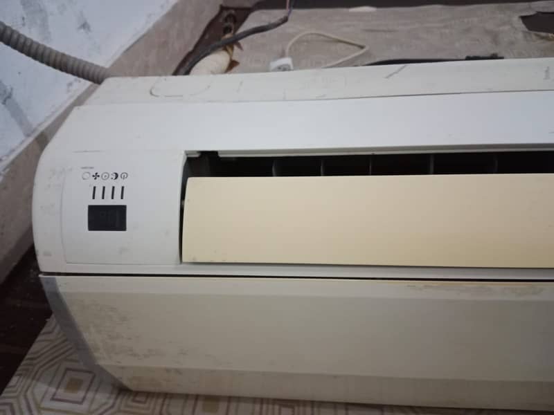 AC/Oriel  / AC 1.5 Ton / For Sale/ with out inverter /copper wind 0