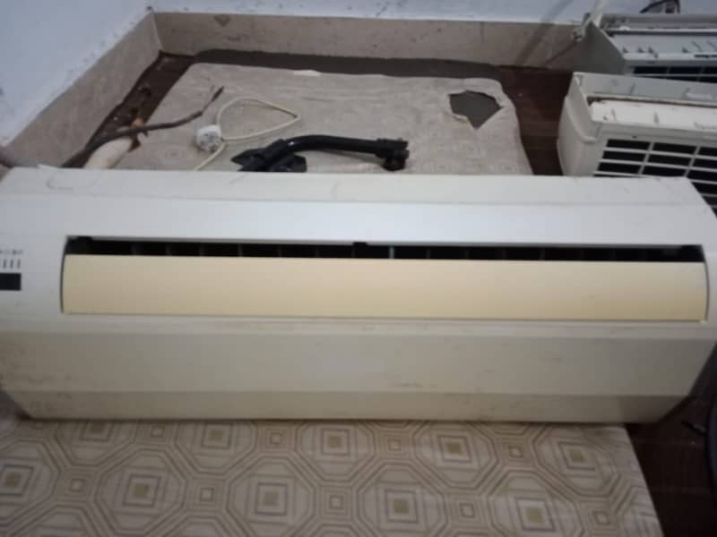 AC/Oriel  / AC 1.5 Ton / For Sale/ with out inverter /copper wind 4
