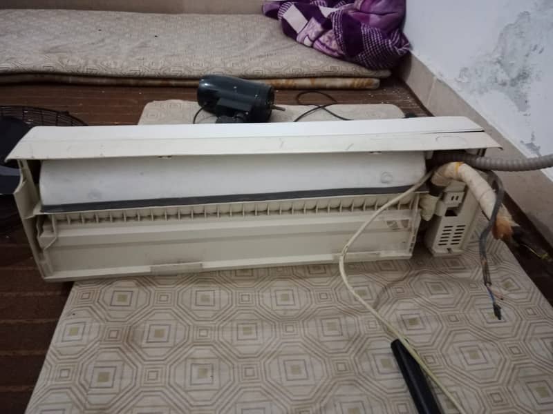AC/Oriel  / AC 1.5 Ton / For Sale/ with out inverter /copper wind 6