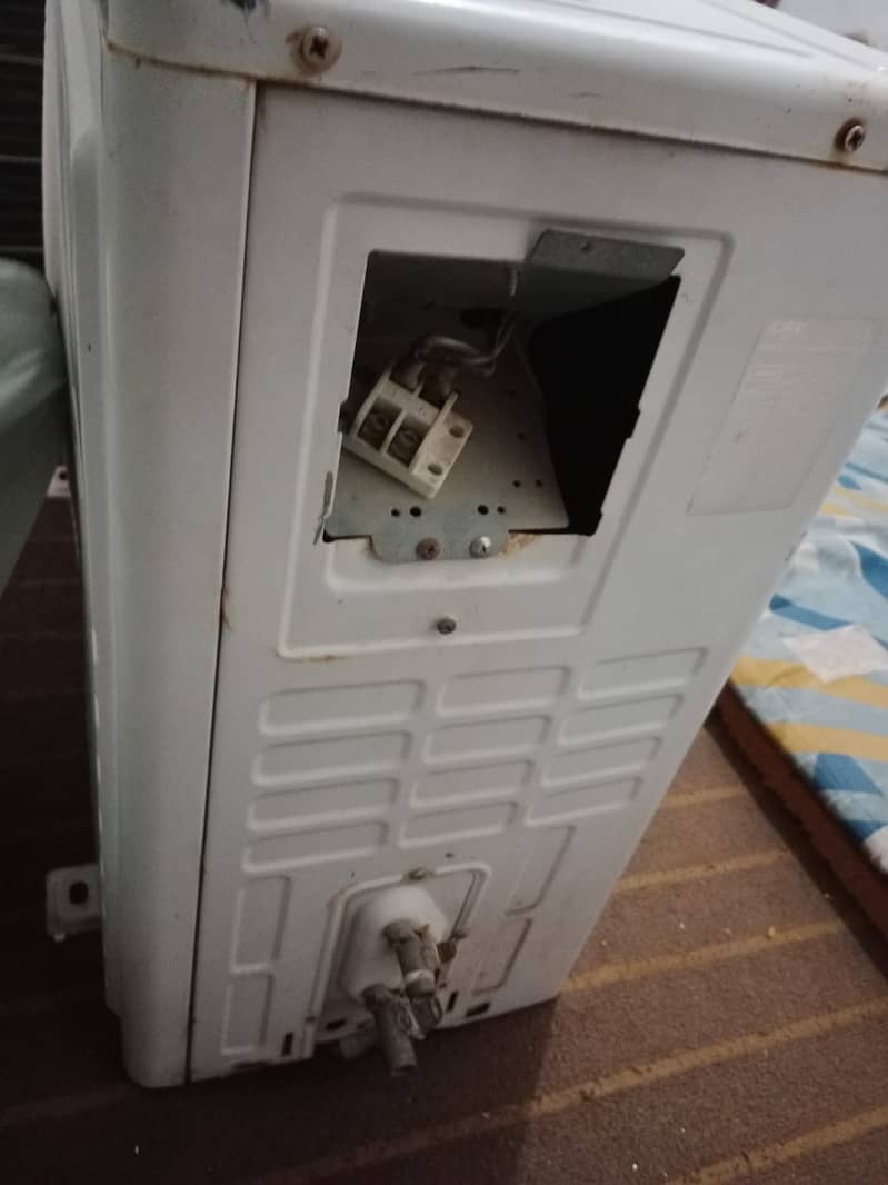 AC/Oriel  / AC 1.5 Ton / For Sale/ with out inverter /copper wind 8