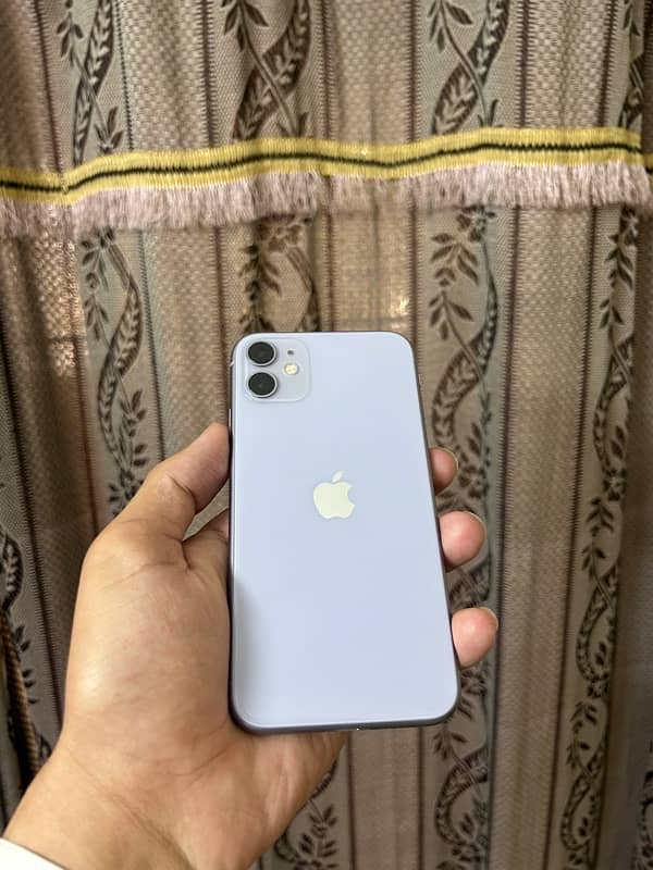 iPhone 11. -  WhatsApp only 03484676780 4