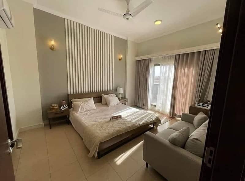 1400sq Ft 2BHK Luxury Flat Available On 1 Year INSTALLMENTS Plan. Paragon Towers Are Available On SALE At Minimum Prices. 1