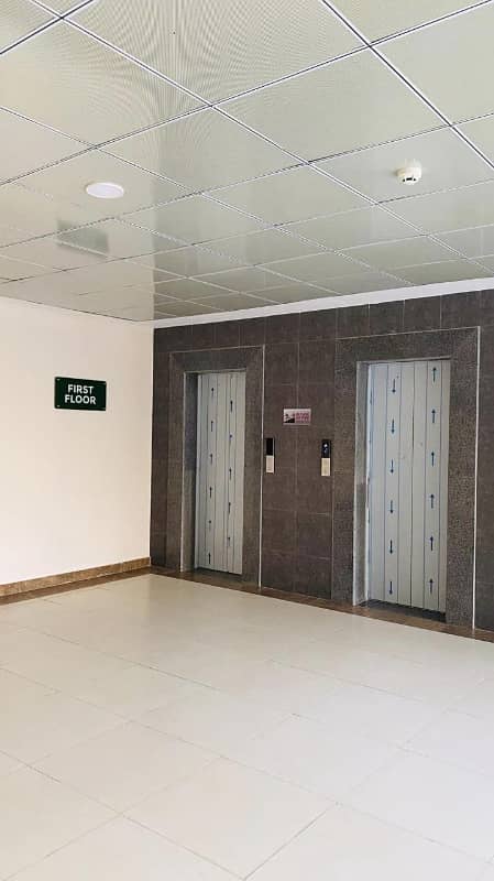 1400sq Ft 2BHK Luxury Flat Available On 1 Year INSTALLMENTS Plan. Paragon Towers Are Available On SALE At Minimum Prices. 11