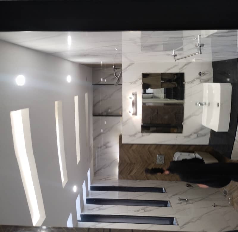 1 Kanal House Available For Rent In DHA Phase 3 Lahore Cantt 22