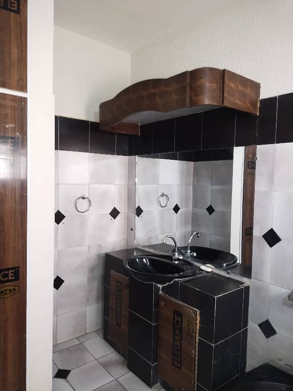 1 Kanal House Available For Rent In DHA Phase 3 Lahore Cantt 48