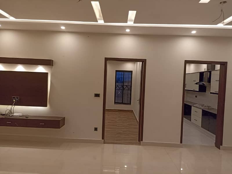 10 Marla Upper Portion For Rent In DHA Phase 4 Lahore 4
