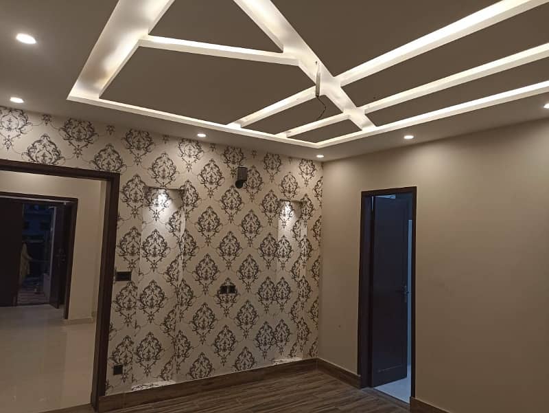 10 Marla Upper Portion For Rent In DHA Phase 4 Lahore 9