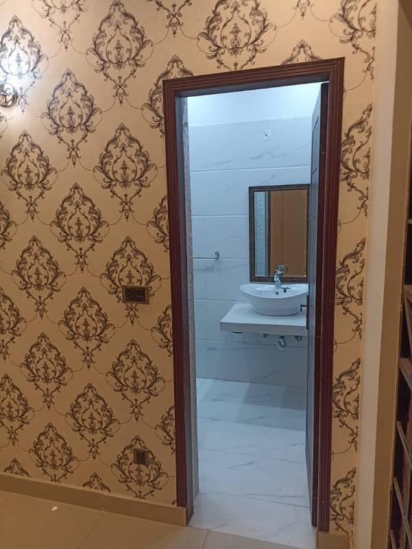 10 Marla Upper Portion For Rent In DHA Phase 4 Lahore 16