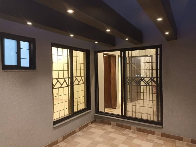10 Marla Upper Portion For Rent In DHA Phase 4 Lahore 24