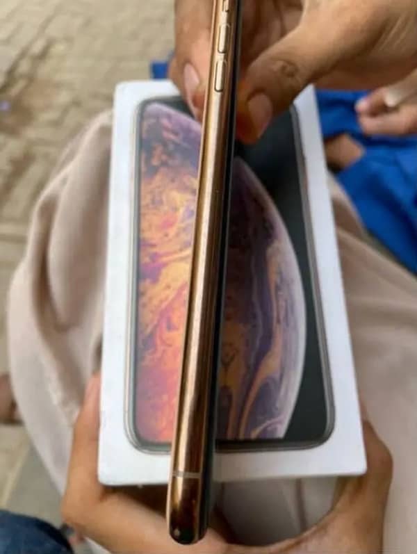 IPhone XS Max 0