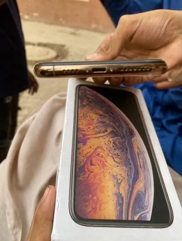 IPhone XS Max 2