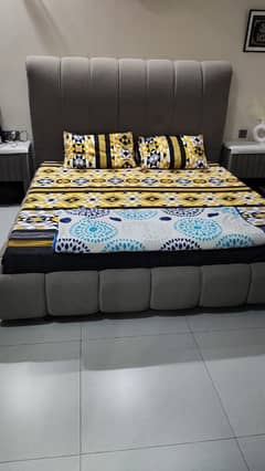 bed set/wooden bed/king size bed/luxury bed/poshish bed/bed for sale