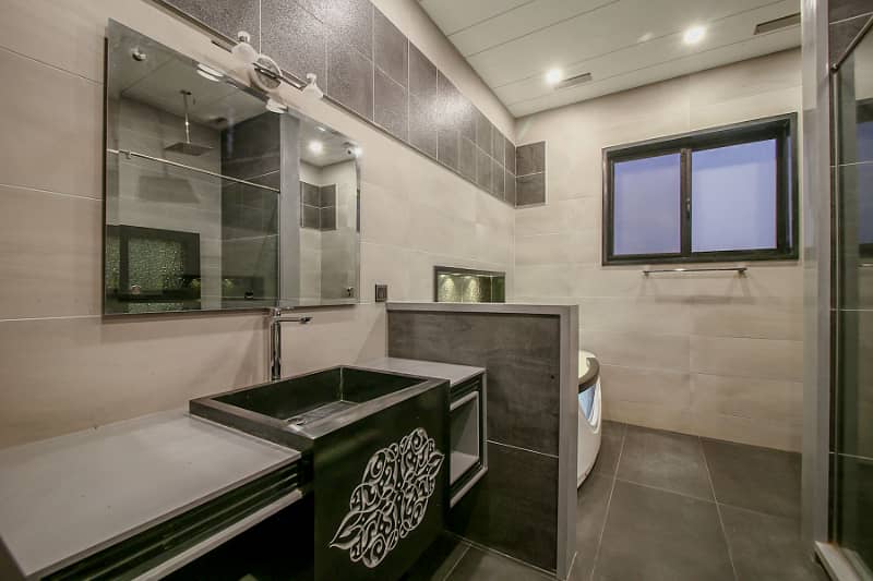 1 Kanal Ultra Modern Lavish Bungalow Available for Sale in DHA Lahore 27