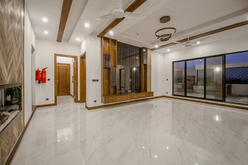 1 Kanal Ultra Modern Lavish Bungalow Available for Sale in DHA Lahore 31