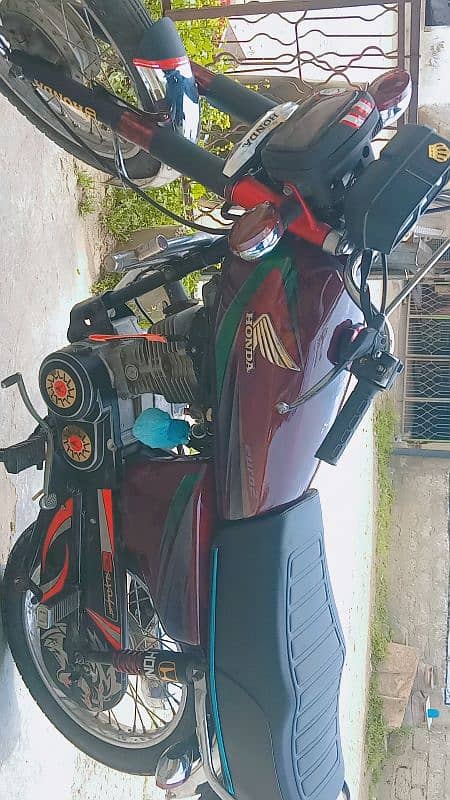 10 by 10 clear new tyre lush xondition 1