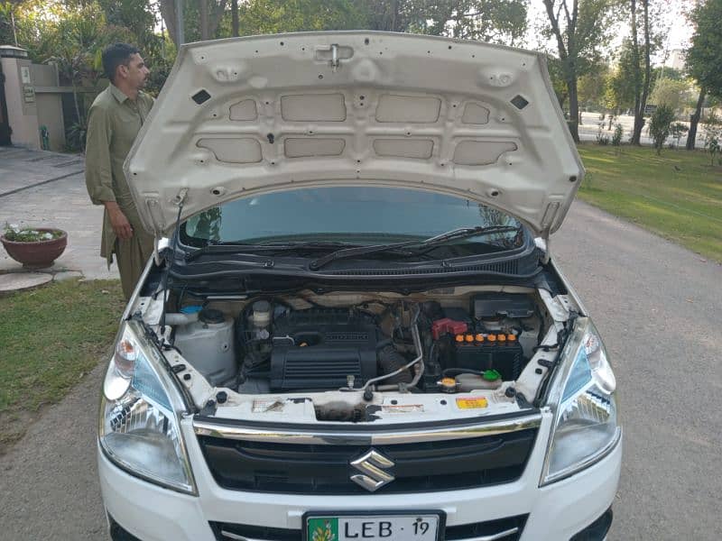 Suzuki Wagon R 2019 1