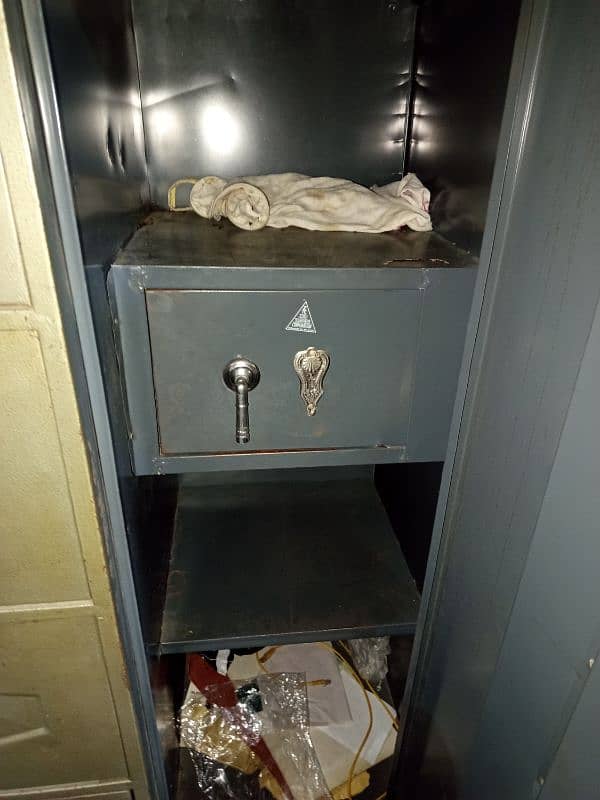 office cabinet with safe lock 2