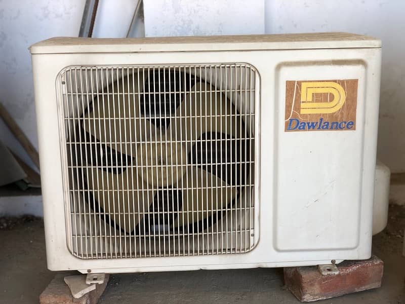 Dawlance AC in Excellent Condition 1