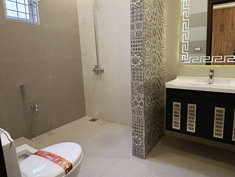 7.5 Marla Facing Park Brand New Designer House For Sale In Johar Town 19