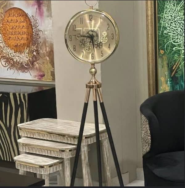 Antique clock 0