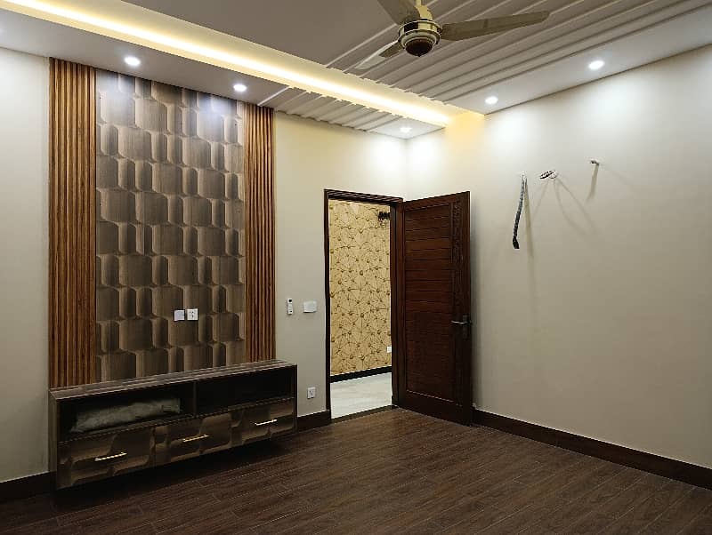 10 Marla Brand New Semi Furnished House For Sale In Johar Town Phase 1 19