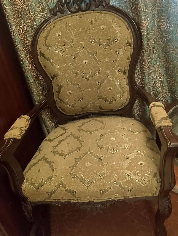 Luxury Chairs with table 1