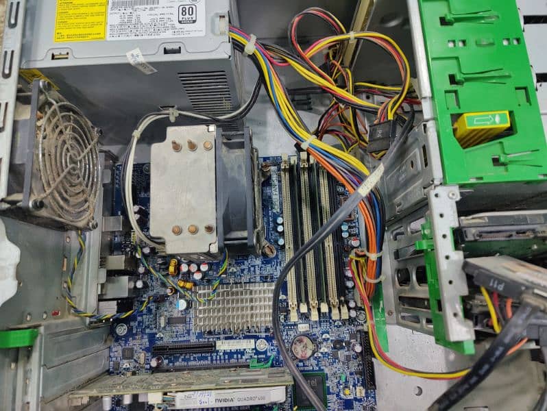 HP Pc z400 4