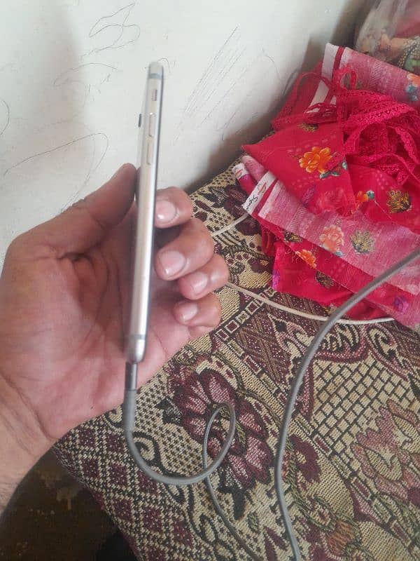 apple I phone 6 s pta approved  64 gb 1