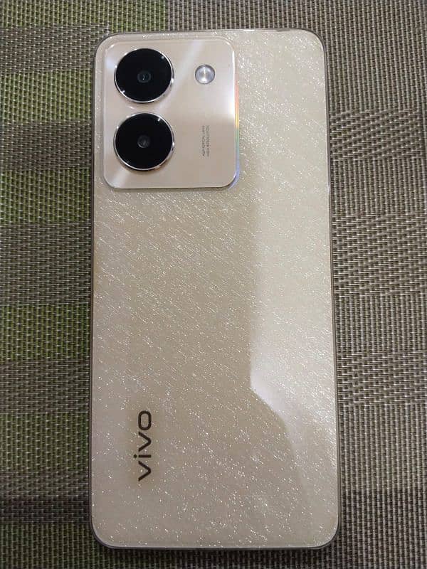 vivo y36 saaf mbl one hand use 8/256 Jo mbl lna chta whi rbta kry 2