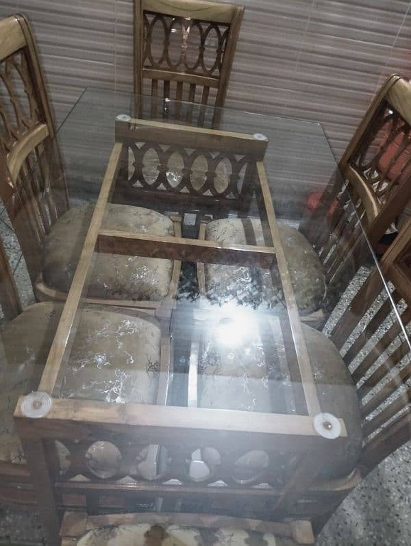 new pure wooden dinning table for sale 6seater 3