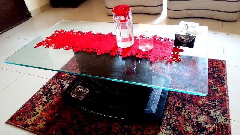 Beautiful,  modern Glass Table of drawing room 3