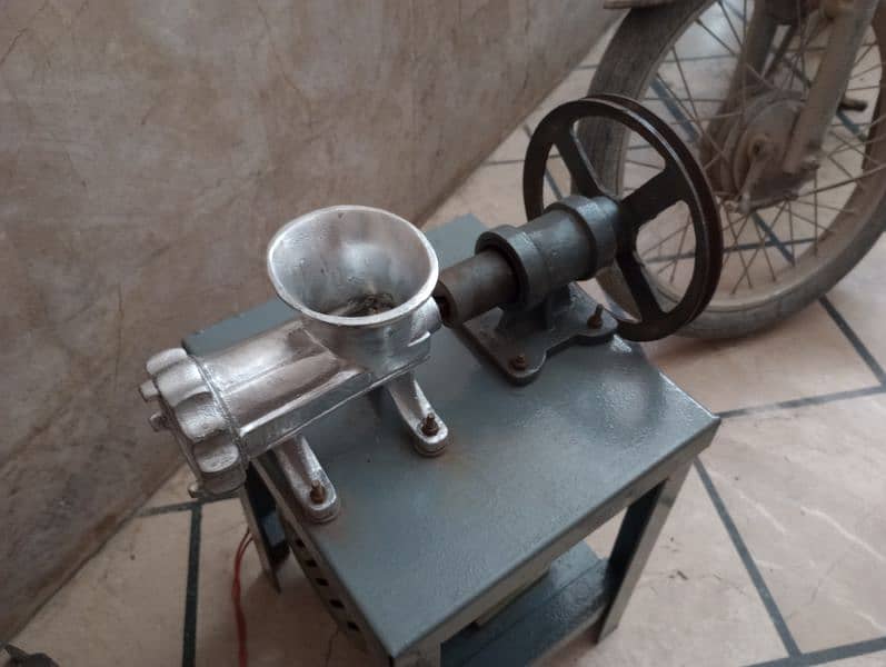 new keema machin 12 NO ki hy 0