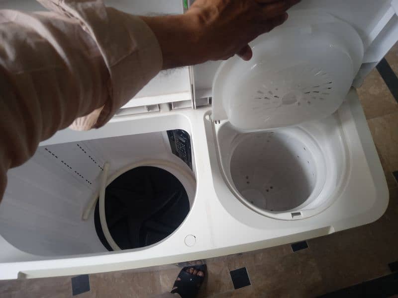 washing and dryer machine 1
