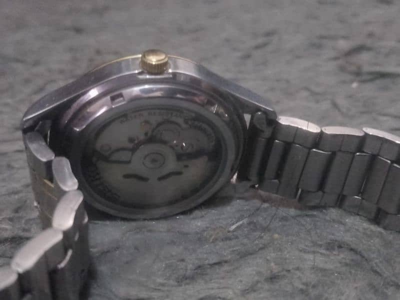Seiko 5 Men automatic watch 1