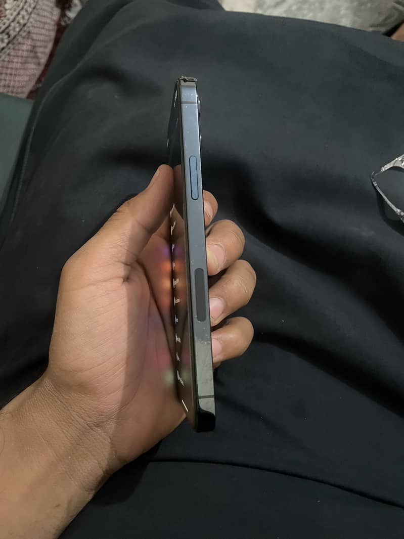 I phone 12 pro 6