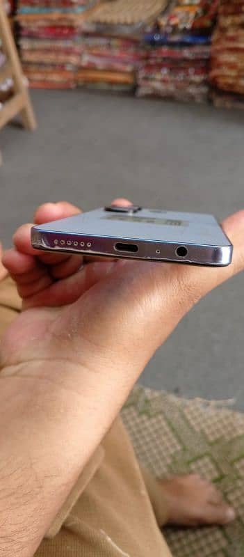 Tecno Camon 20 Blue 2