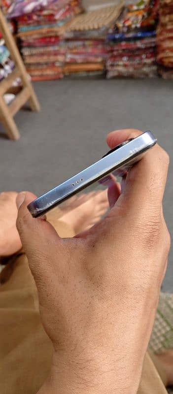 Tecno Camon 20 Blue 3