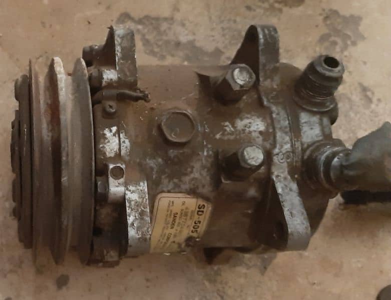 Mehran Car AC Compressor 1