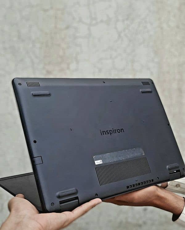 DELL INSPIRON COREi3 10 GEN. 1