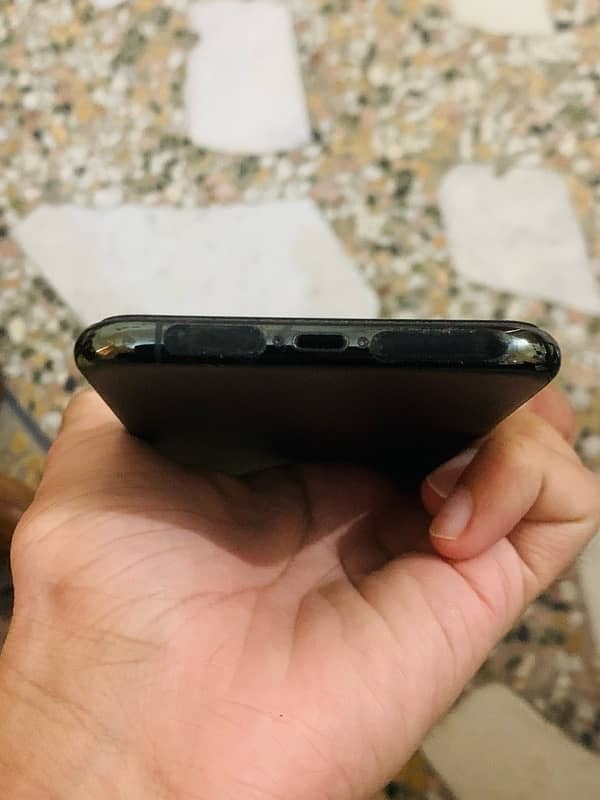 IPHONE 11 Pro Max 5