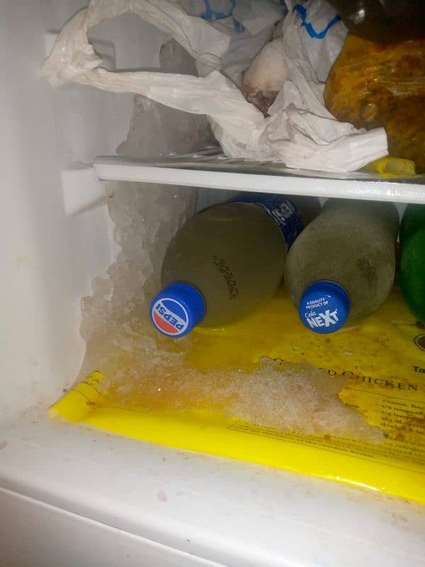 Dawlance Refrigerator 4
