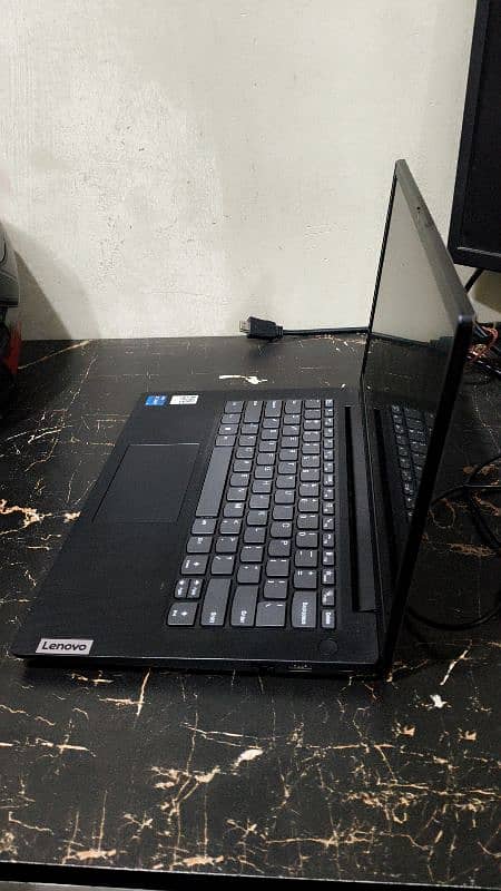 Lenovo v14 Gen3 Core i5 3