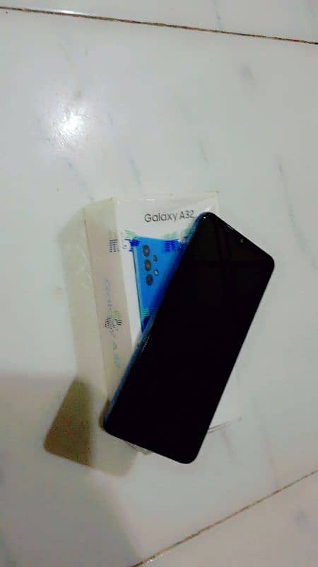 Samsung with box 6gb 128gb 2