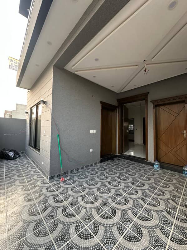 5 Marla Modern Design & Brand New House For Sale In Al Kabir Town Raiwind Road Lahore 10