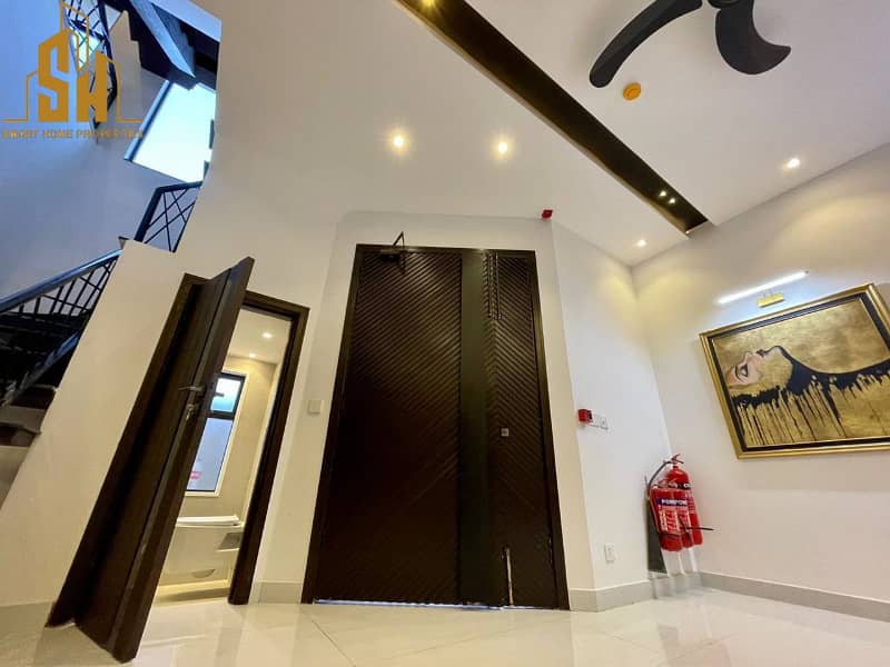 BEAUTIFULLY BRAND NEW HOUSE FOR SALE IN DHA LAHORE 3