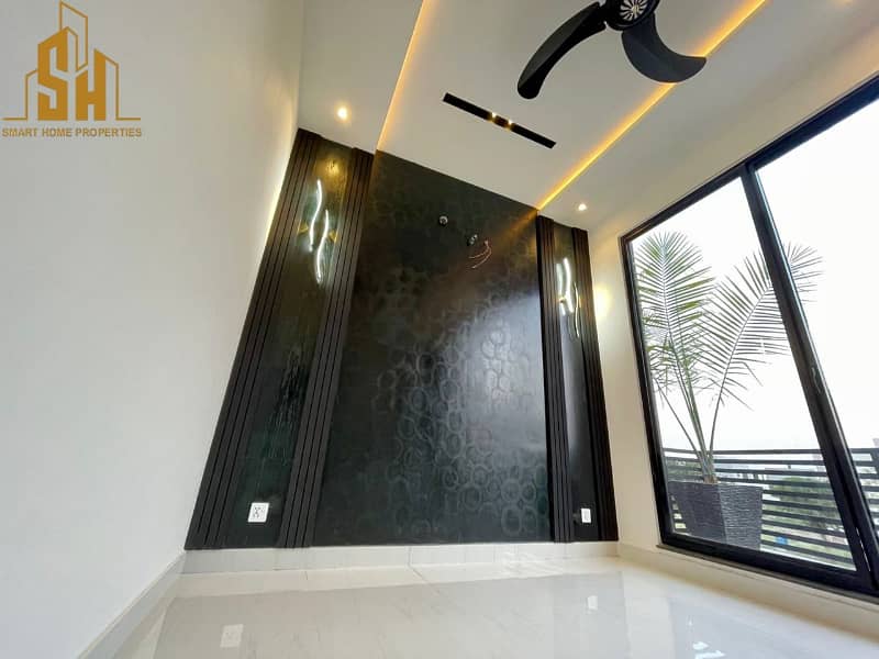 BEAUTIFULLY BRAND NEW HOUSE FOR SALE IN DHA LAHORE 9
