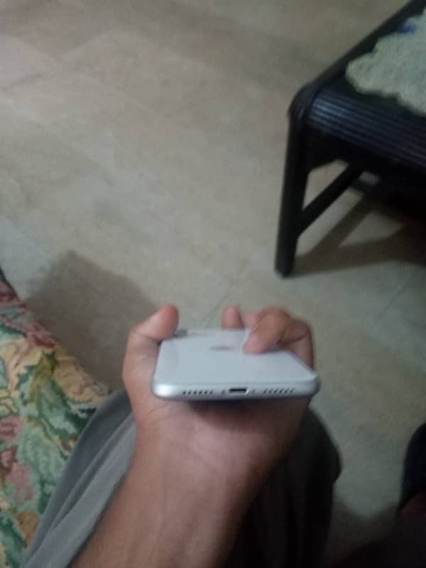 I phone 11 4