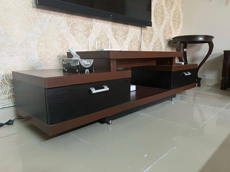Imported TV trolley and centre table for sale 0