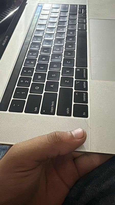 macbook pro 2019 0